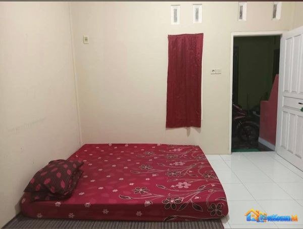 Kasur di kamar