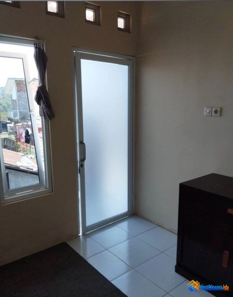 Dalam kamar